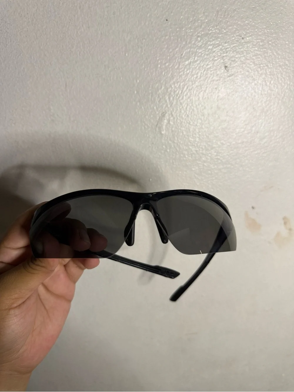 Sleek Black Wraparound Sunglasses - Smoke Lenses
